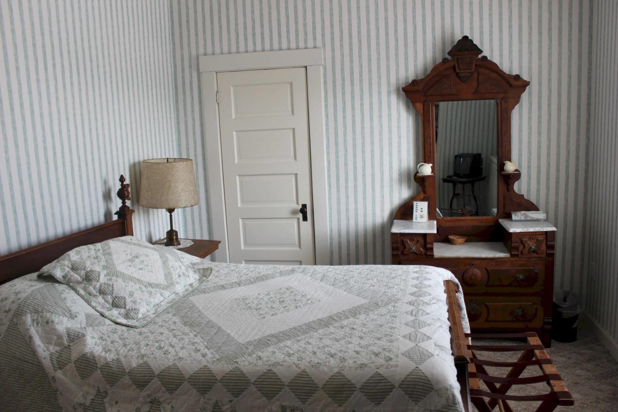 Casselman Inn Grantsville Eksteriør billede